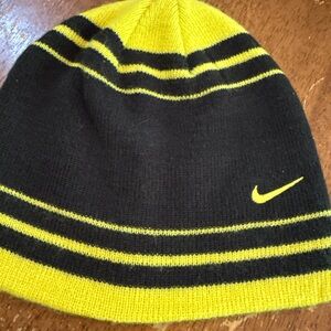 Nike Youth Black and Yellow Stripe Beanie Hat